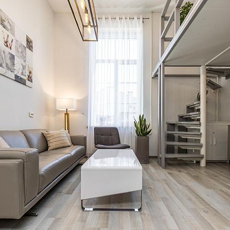 Loft Apartment In Klaipeda Oldtown מראה חיצוני תמונה