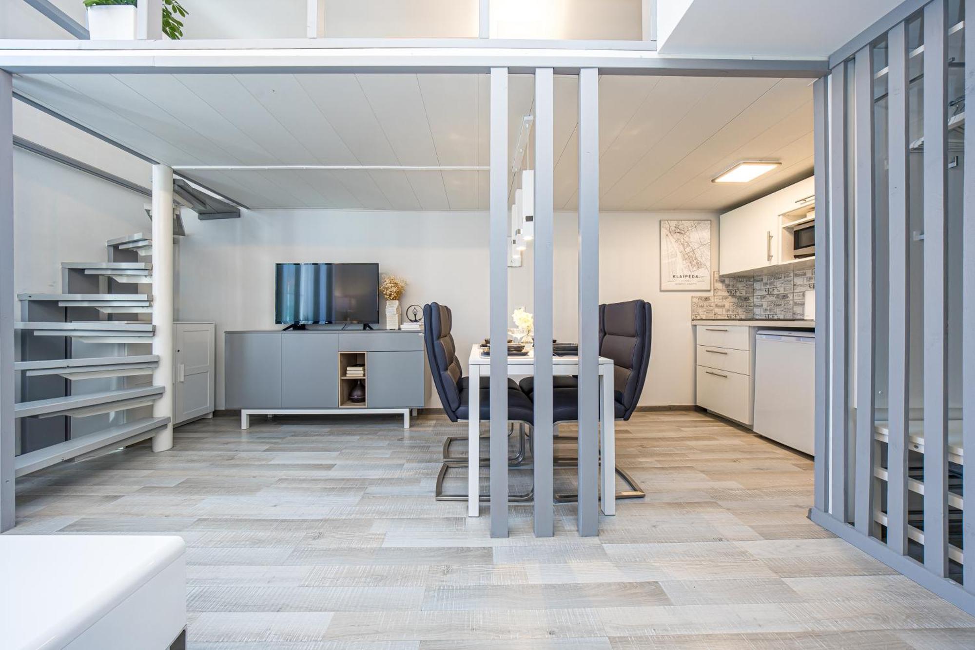 Loft Apartment In Klaipeda Oldtown מראה חיצוני תמונה